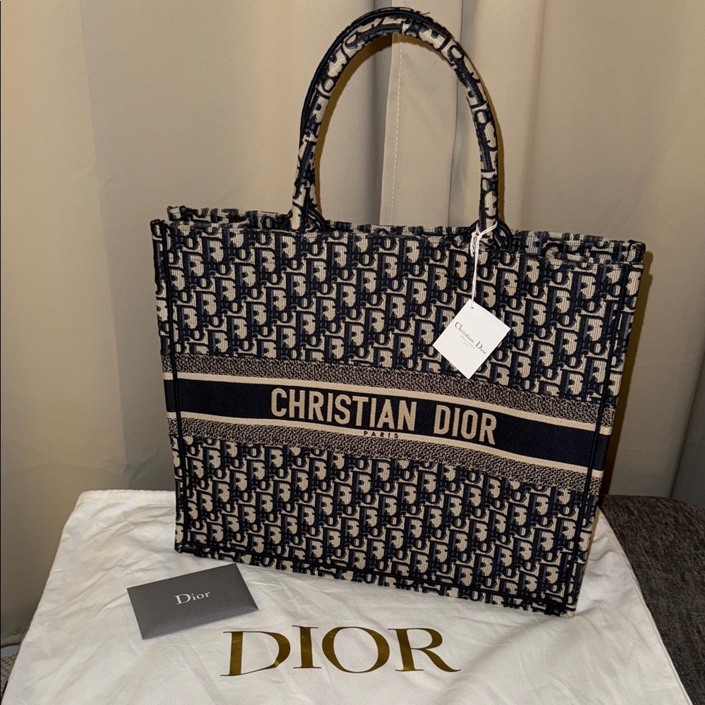 💙 NWT Authentic Large Dior Book Tote Ecru and Blue Oblique Embroidery 💙